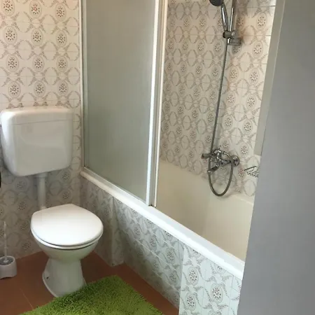 Pansion Komen Bed and breakfast